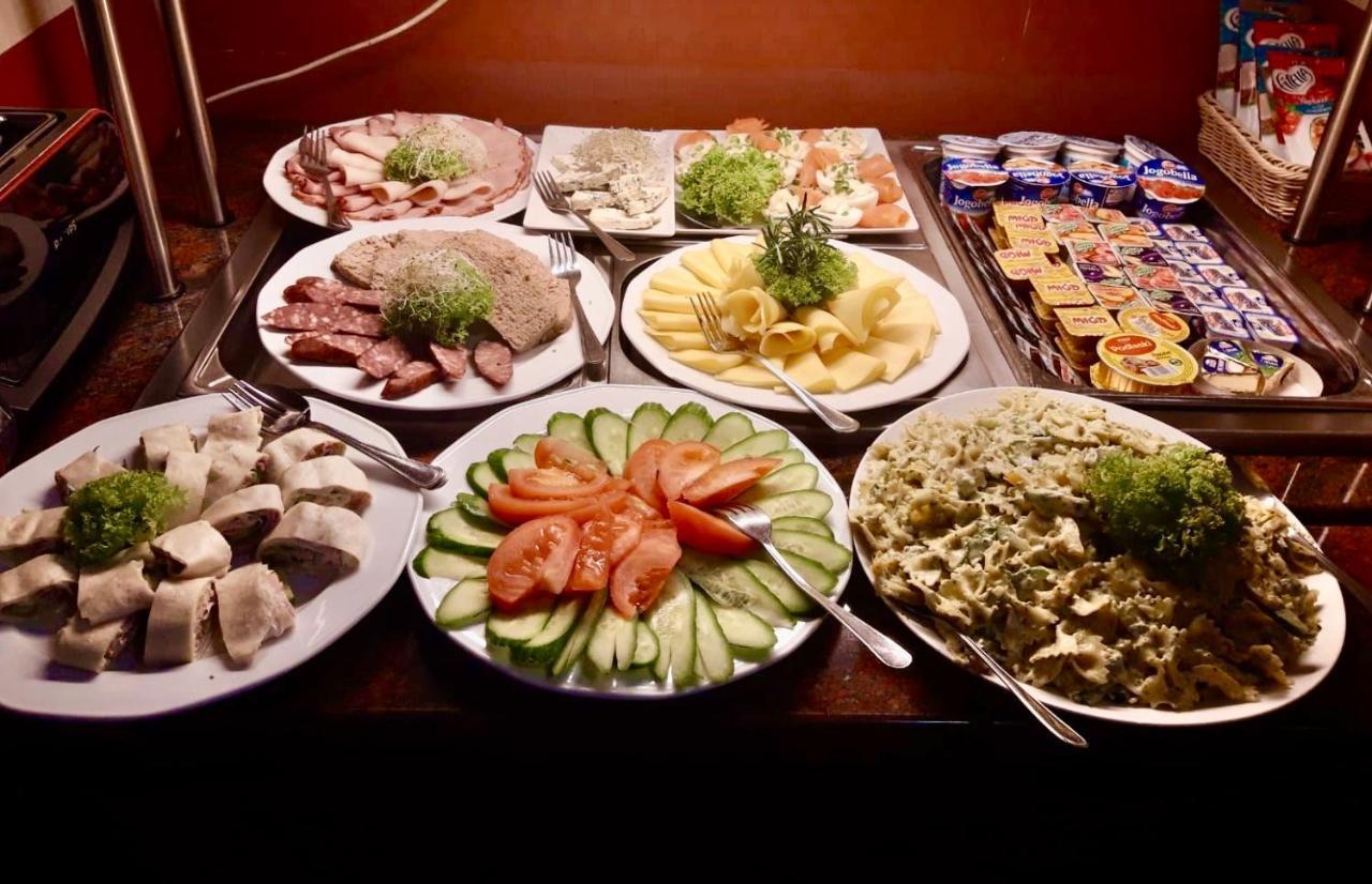 林德酒店 Malnia 外观 照片